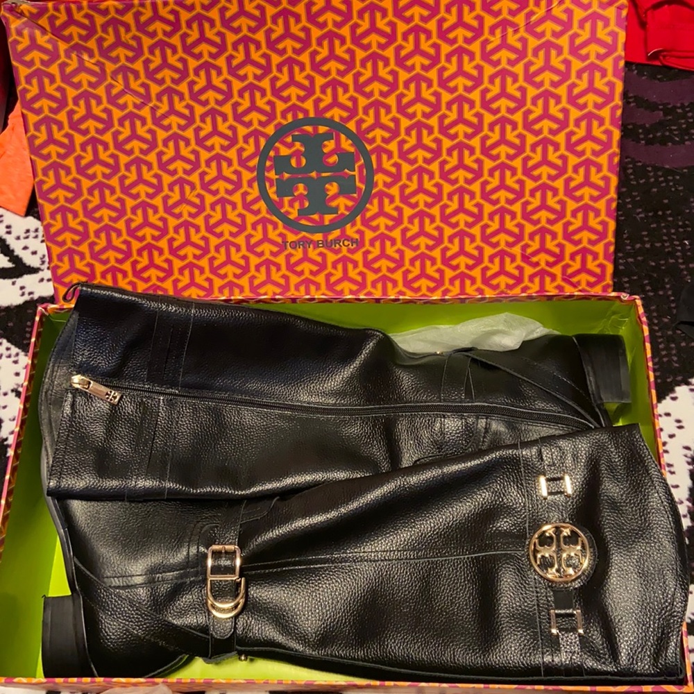 Tory Burch Teresa riding boots pebbled New In box!